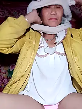 witch-xx online show from February 26, 2026, 7:25 pm