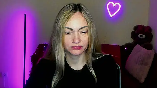 BlondMikey22 online show from April 10, 2026, 5:31 pm