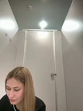 Snapshot of blonde_exe chatting on July 14, 2026, 3:07 pm blonde exe online show from July 14, 2026, 3:07 pm