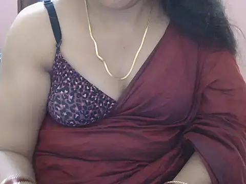 Cute Sheetal online show from April 19, 2026, 1:23 pm