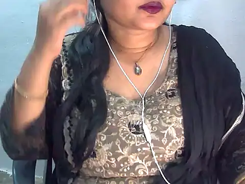 Saniya K2 online show from May 12, 2026, 4:13 pm