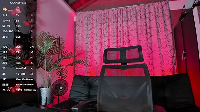 mia graf online show from February 12, 2026, 5:07 am