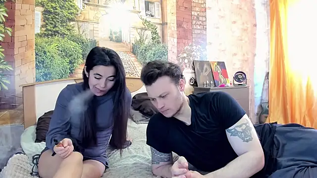  littleangie  online show from April 15, 2026, 2:06 am