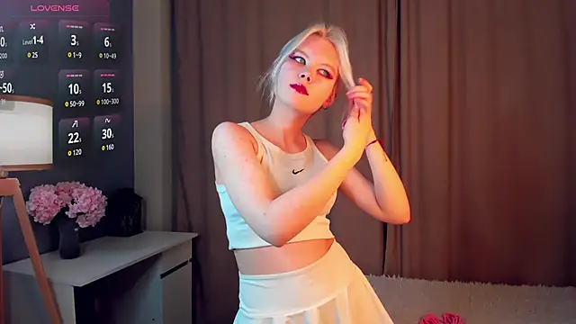 GoldenLenarz online show from March 23, 2026, 11:10 am