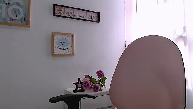 Snapshot of Aantoniaa_brown27 chatting on February 20, 2026, 1:46 pm Aantoniaa brown27 online show from February 20, 2026, 1:46 pm