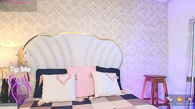YazminJenner online show from May 28, 2026, 5:26 am