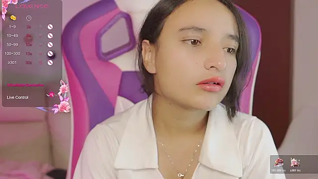 Snapshot of _emily_jonexs chatting on February 15, 2026, 5:23 pm emily jonexs online show from February 15, 2026, 5:23 pm