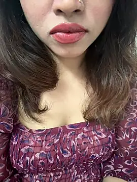 Snapshot of riya_sharma11 chatting on February 15, 2026, 1:43 pm riya sharma11 online show from February 15, 2026, 1:43 pm