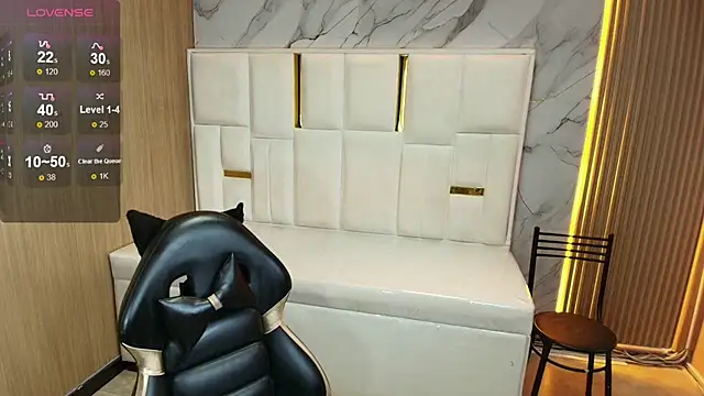 rox luxury tf online show from March 25, 2026, 1:43 pm