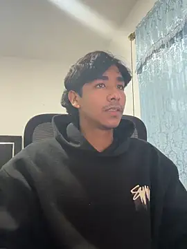 Pedestal diamant online show from February 27, 2026, 10:53 pm