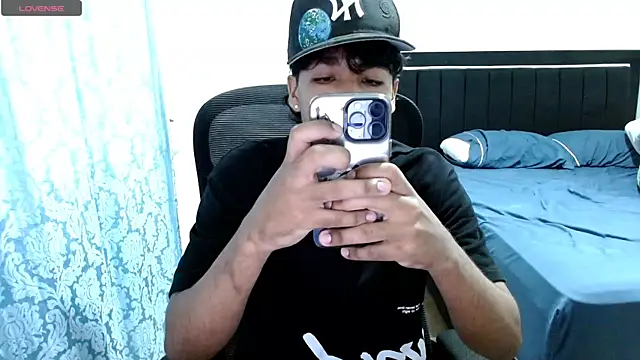 Pedestal diamant online show from March 14, 2026, 11:11 pm