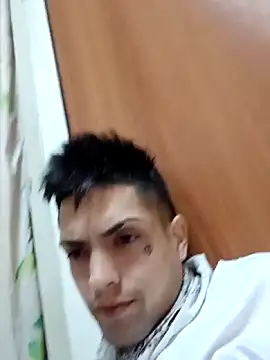 Snapshot of CubanoxxxSex chatting on March 1, 2026, 6:30 pm CubanoxxxSex online show from March 1, 2026, 6:30 pm