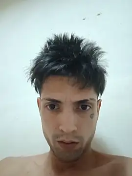 Snapshot of CubanoxxxSex chatting on February 14, 2026, 11:49 pm CubanoxxxSex online show from February 14, 2026, 11:49 pm