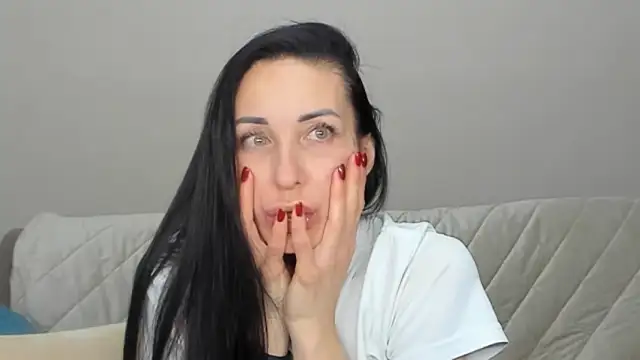 Snapshot of Poorlamb911 chatting on February 12, 2026, 8:19 pm Poorlamb911 online show from February 12, 2026, 8:19 pm