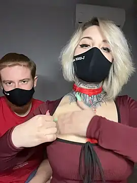 Snapshot of AllisonXAlfred chatting on February 5, 2026, 6:15 pm AllisonXAlfred online show from February 5, 2026, 6:15 pm