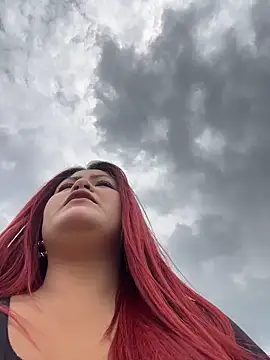 Lia-Moon77 online show from March 5, 2026, 5:09 pm