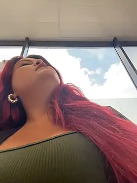 Lia-Moon77 online show from February 27, 2026, 7:24 pm