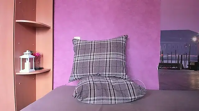 marrena a online show from April 1, 2026, 7:20 am