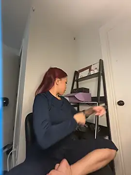 ArielsFeet333 online show from February 23, 2026, 1:18 am