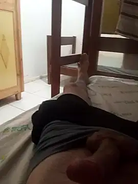 Branquinho-k online show from April 7, 2026, 1:40 am