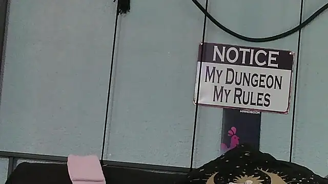 bellaskeykeeper online show from February 24, 2026, 5:03 pm