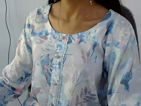 Mehaak  online show from April 3, 2026, 7:15 am