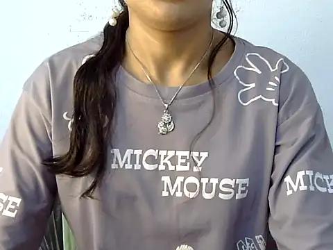 Mehaak  online show from April 29, 2026, 6:50 am