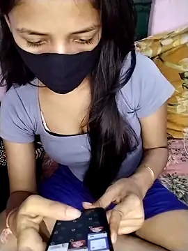 Snapshot of Naina-hott chatting on March 1, 2026, 7:14 pm Naina-hott online show from March 1, 2026, 7:14 pm