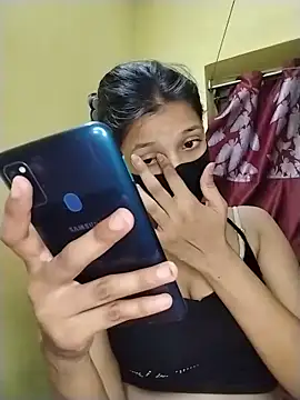 Naina-hott online show from May 31, 2026, 7:47 pm
