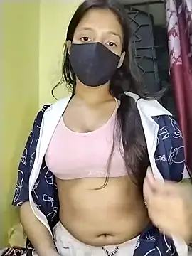 Naina-hott online show from May 14, 2026, 6:05 pm