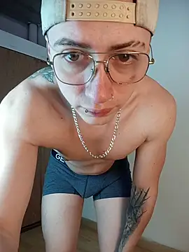 Snapshot of Emmanuel_Lust chatting on February 19, 2026, 12:02 pm Emmanuel Lust online show from February 19, 2026, 12:02 pm