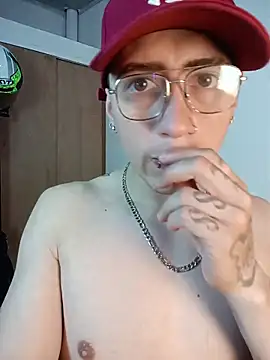 Snapshot of Emmanuel_Lust chatting on February 27, 2026, 12:16 pm Emmanuel Lust online show from February 27, 2026, 12:16 pm