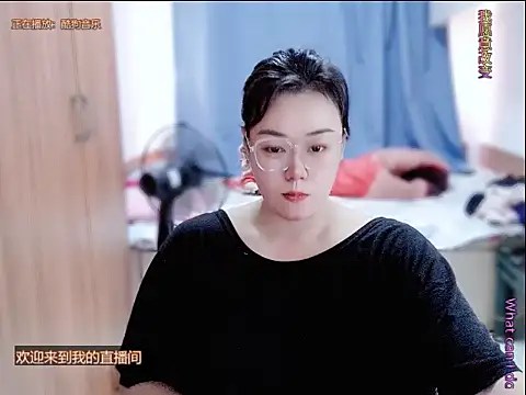 yingying1222 online show from July 18, 2026, 3:26 am