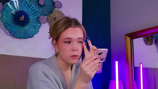 Beckie White online show from February 28, 2026, 9:03 pm