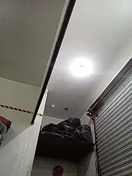 OMARMEX1 online show from April 4, 2026, 12:39 am