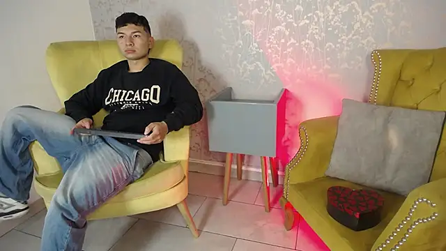 Snapshot of Liam_Sean chatting on February 28, 2026, 12:16 pm Liam Sean online show from February 28, 2026, 12:16 pm