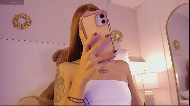 Zoe star  online show from April 9, 2026, 1:40 am