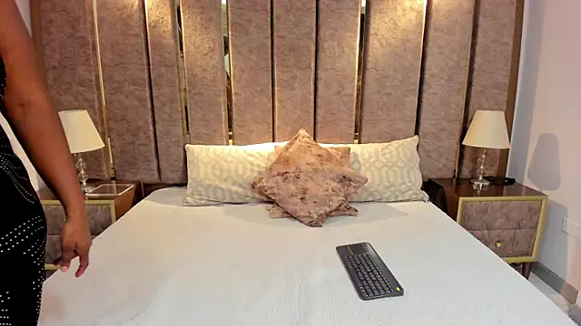 AprilMonroe online show from February 15, 2026, 3:07 am