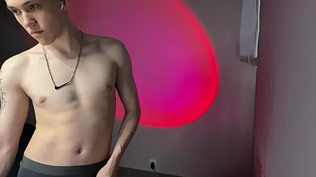 cronck52 online show from April 15, 2026, 2:54 pm