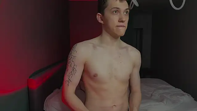 Snapshot of cronck52 chatting on February 20, 2026, 10:44 pm cronck52 online show from February 20, 2026, 10:44 pm