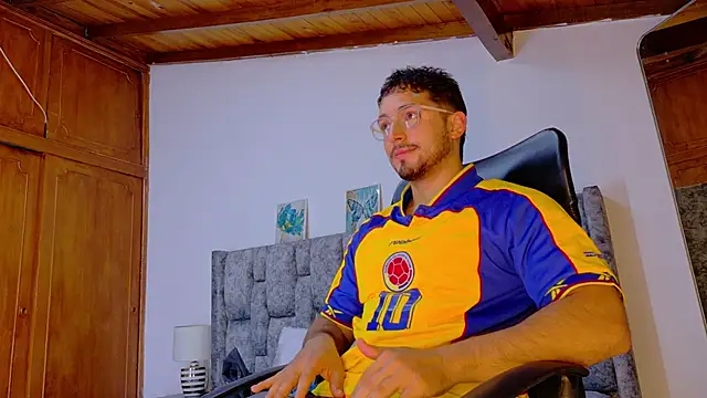 NICK MOSS  online show from March 10, 2026, 10:52 am