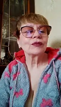 SophieBurns online show from May 3, 2026, 8:19 am