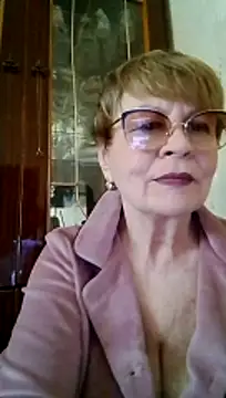 SophieBurns online show from May 15, 2026, 10:13 am