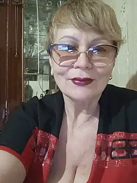 Snapshot of SophieBurns chatting on July 6, 2026, 5:15 pm SophieBurns online show from July 6, 2026, 5:15 pm