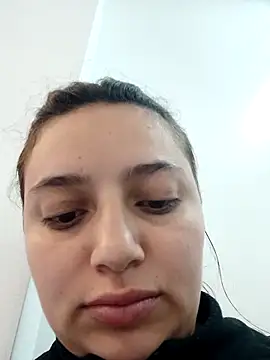 MajoArias online show from February 18, 2026, 9:55 pm