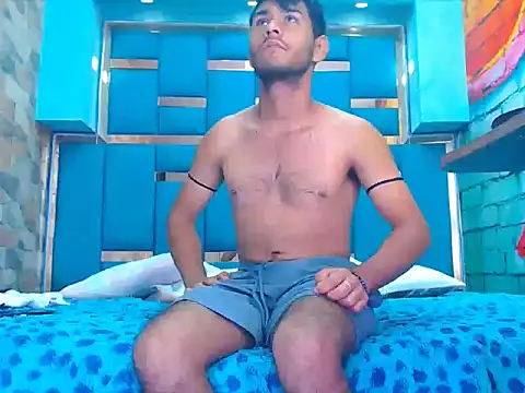 Snapshot of warmNoah chatting on March 2, 2026, 7:21 pm warmNoah online show from March 2, 2026, 7:21 pm