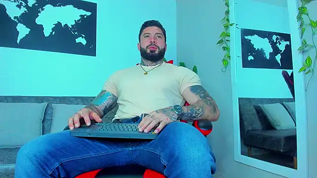 Alessrose online show from March 22, 2026, 9:05 pm