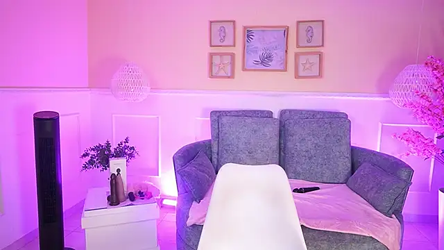 Snapshot of ElectraJonesX chatting on February 25, 2026, 11:32 am ElectraJonesX online show from February 25, 2026, 11:32 am