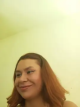 Snapshot of Milf_Luna_ chatting on June 12, 2026, 10:40 pm Milf Luna online show from June 12, 2026, 10:40 pm