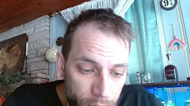 Snapshot of cguffey2284 chatting on February 14, 2026, 4:07 pm cguffey2284 online show from February 14, 2026, 4:07 pm